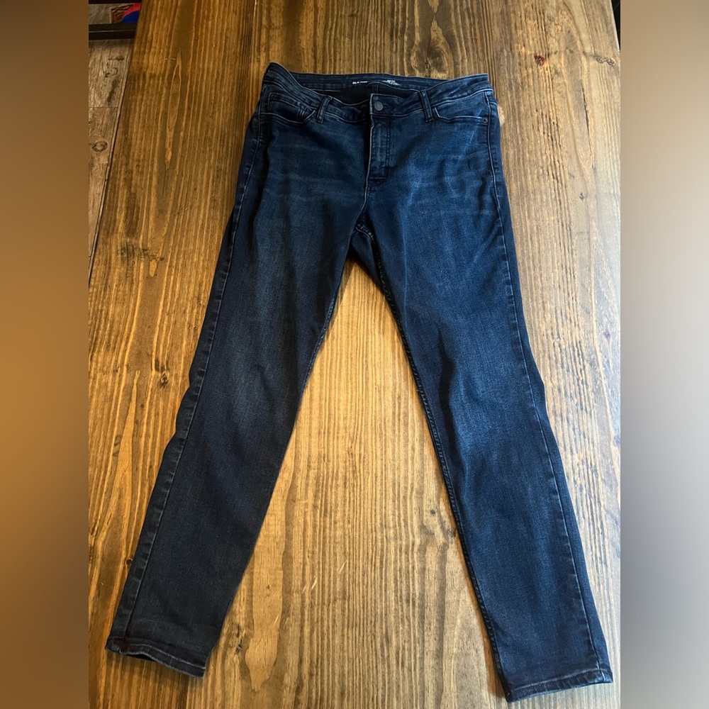 Old Navy Rockstar Super Skinny Jeans - 14